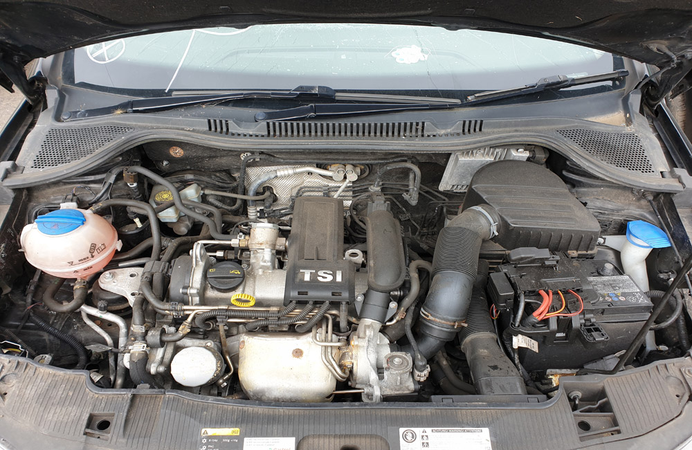 Seat Ibiza 1.2 TSI engine cover 03F103935
