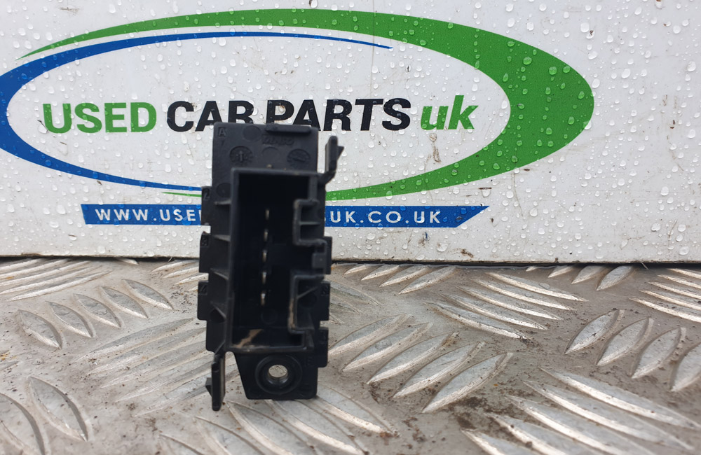 Vauxhall Adam heater resistor card | Used Car Parts UK