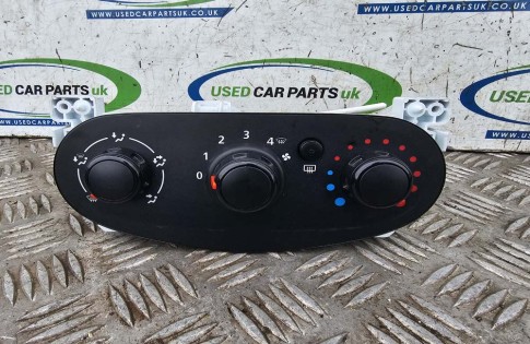 Dacia Sandero Stepway MK2 Heater Control Panel Switch 2012-2017 A42303300